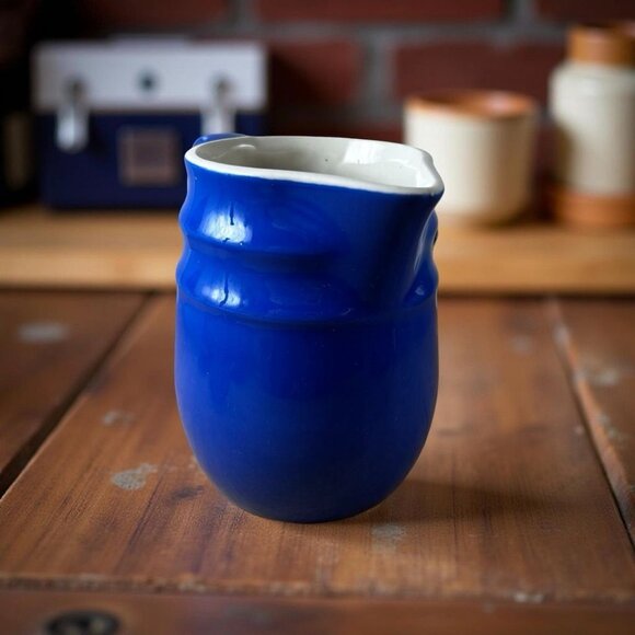 Vintage Oxford Stoneware – Made USA Blue Milk Pitcher Creamer Farmhouse Kitchen - Picture 4 of 8